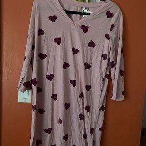 Heart Print V-Neck Nightgown